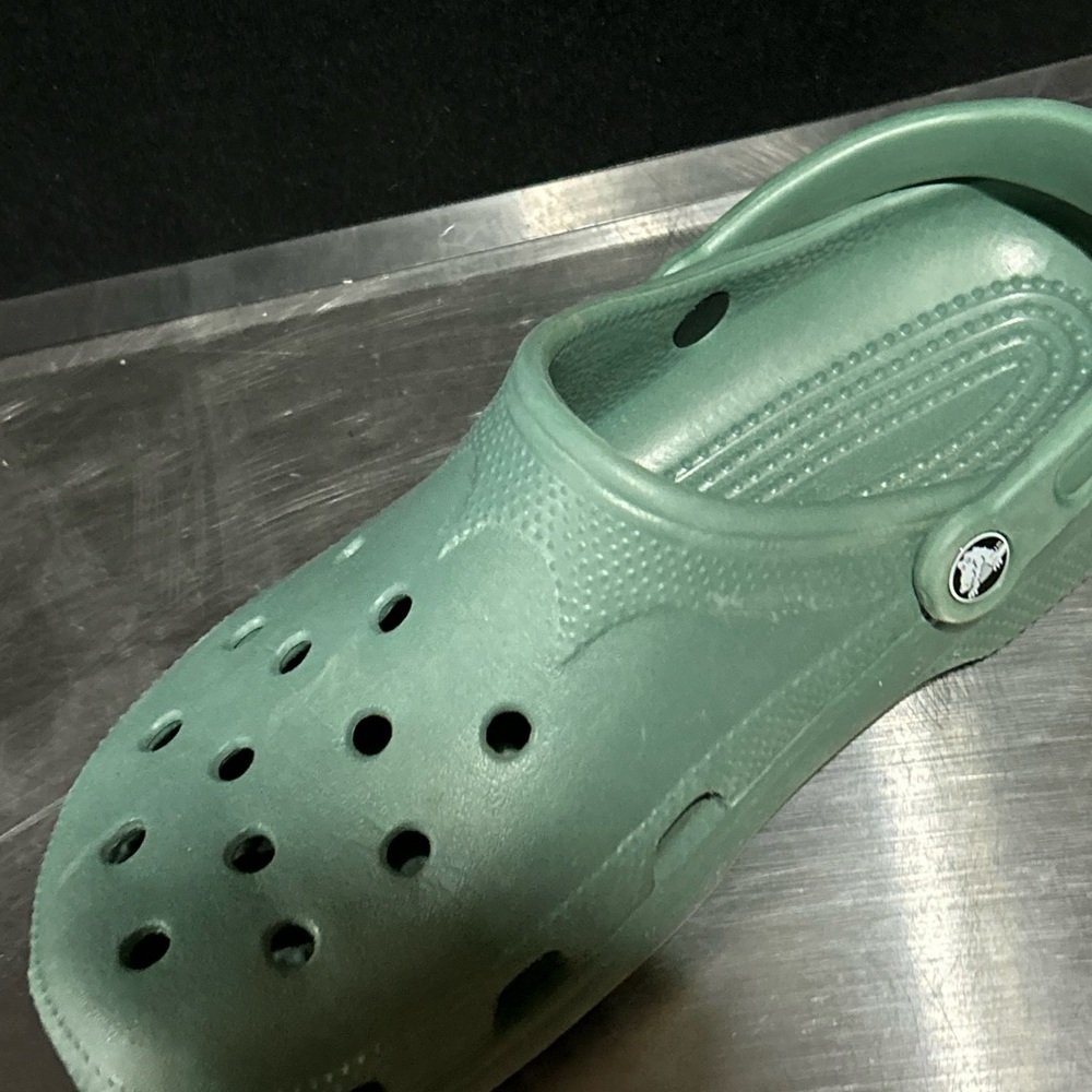 Crocs - Picture 6 of 9